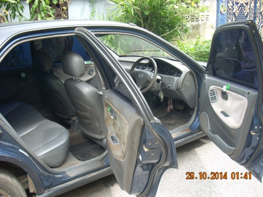 เพิ่งติดฟิล์มมาใหม่รอบคันเลยครับ ลดราคาพิเศษ 34500 ภาษีขาดปี53