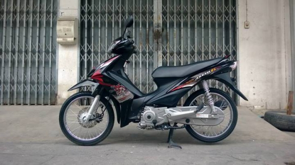 Axelo 2013 เดิมๆ วิ่ง 7000 สภาพนางฟ้า ราคาถูก ต่อรองได้จ้า.