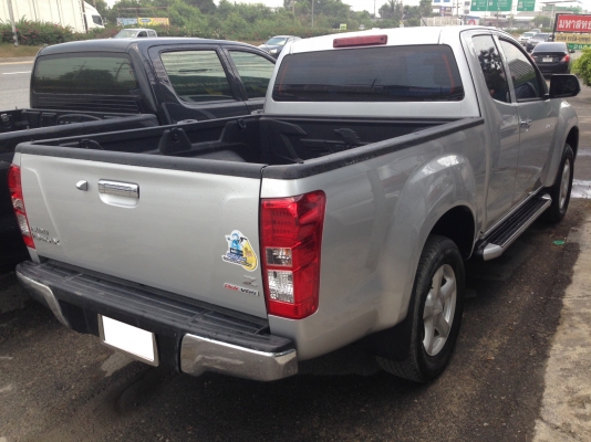 ขาย 2012 ISUZU, 2.5 HI-LANDER สีบอร์น เกียร์ออโต้ ขาย 2012 ISUZU, 2.5 HI-LANDER สีบอร์น เกียร์ออโต้