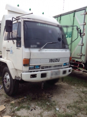 ขายแชสซีสิบล้อ ISUZU FVM12MY เครื่อง 6BG1-175 แรง 1 เพลา ปี 31 ทะเบียนพร้อม