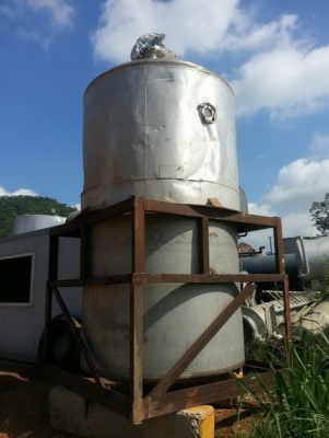 ขายถังสแตนเลส(ถังต้ม) ขนาด 10,000 ลิตร สภาพสวย พร้อมใช้