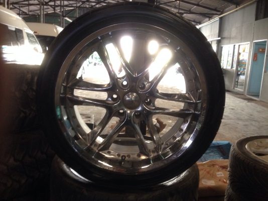 ล้อแม็คพร้อมยางnitto 285/35ZR22