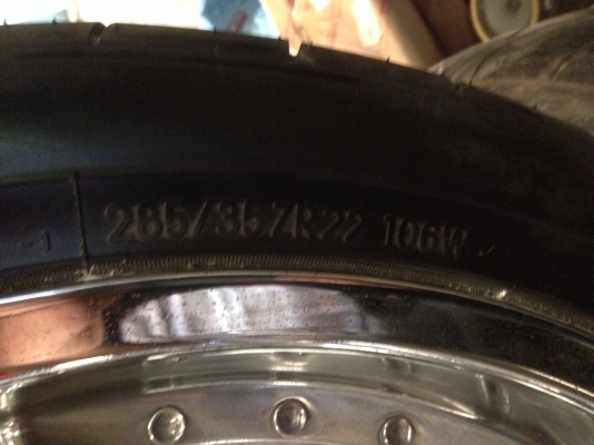 ล้อแม็คพร้อมยางnitto 285/35ZR22