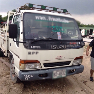ขายรถหกล้อ ISUZU NPR72P เครื่อง 4HJ1 -175 แรง ปี 36 กระบะคาร์โก้ยาว 5.5 เมตร ทะเบียนพร้อม ขายรถหกล้อ ISUZU NPR72P เครื่อง 4HJ1 -175 แรง ปี 36 กระบะคาร์โก้ยาว 5.5 เมตร ทะเบียนพร้อม