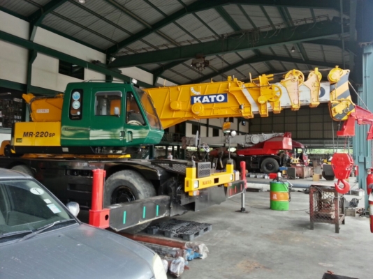 รถเครน22ตันนำเข้าจากญี่ปุ่น /สดและจัดไฟแนนซ