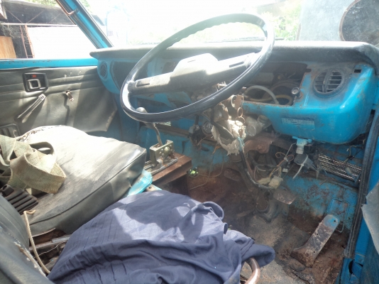 ขาย68000บาท รถ4ล้ออีซูซุเครื่อง85แรง สภาพพร้อมใช้งานคับ เอาไปเข้าสวน..เข้าไร่