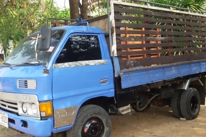 ขายisuzu nkr100แรงรถประกอบเครื่องอ่อน แชสซีมีดาม ขาด  มีผุบ้าง สภาพต้องซ่อม พร้อมโอนทั่วไทย