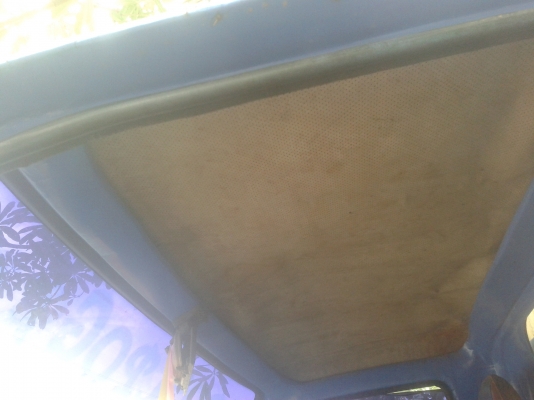 ขายisuzu nkr100แรงรถประกอบเครื่องอ่อน แชสซีมีดาม ขาด  มีผุบ้าง สภาพต้องซ่อม พร้อมโอนทั่วไทย