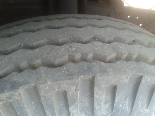 ขายisuzu nkr100แรงรถประกอบเครื่องอ่อน แชสซีมีดาม ขาด  มีผุบ้าง สภาพต้องซ่อม พร้อมโอนทั่วไทย