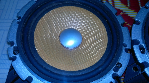 ลำโพงดอก 6(นิ้ว) CARROZZERIA TS-C16C0A แม่เหล็กเหลว ลำโพงดอก 6(นิ้ว) CARROZZERIA TS-C16C0A แม่เหล็กเหลว