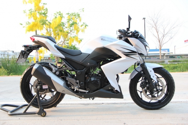 ขาย Z250 ปี2013 รถใหม่ ป้ายแดง ทะเบียนพร้อมโอน  มือเดียว
