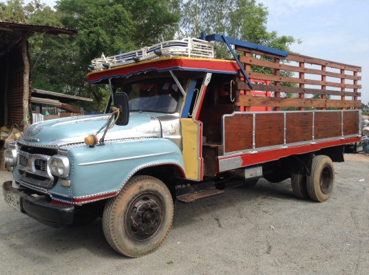 ขาย 6 ล้อหัวยาว  เครื่อง 6BB1 145 แรงม้า คัสซีสวย เฟืองท้าย FUSO สโลว์เกียร์กลาง พวงมาลัยพาวเวอร์ เอกสารทะเบียนพร้อมโอนครับ