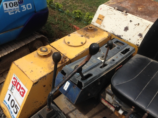 จองไปซะแล้ว เร็วจิงๆ ถูกสุดๆ KOMATSU PC30-6เก่าไทย ขายตามสภาพนะครับ จองไปซะแล้ว เร็วจิงๆ ถูกสุดๆ KOMATSU PC30-6เก่าไทย ขายตามสภาพนะครับ