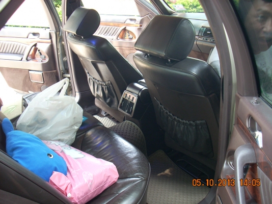 ตัวท็อปออพชั่นครบประตูดูด ม่านไฟฟ้า 320000 รถใช้แค่อาทิตย์ละสองวันเสาร์อาทิตย์