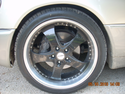 ตัวท็อปออพชั่นครบประตูดูด ม่านไฟฟ้า 320000 รถใช้แค่อาทิตย์ละสองวันเสาร์อาทิตย์