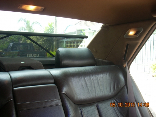 ตัวท็อปออพชั่นครบประตูดูด ม่านไฟฟ้า 320000 รถใช้แค่อาทิตย์ละสองวันเสาร์อาทิตย์