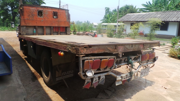 รถหกล้อ ISUZU สภาพร้อมใช้งาน สนใจสอบถามรายละเอียดได้ที 090-3494058
