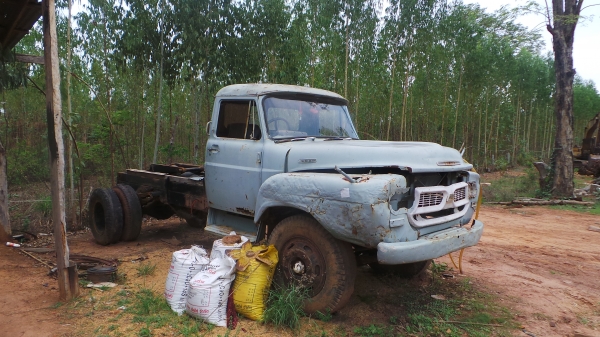 ISUZU หกล้อ หัวยาว ตามสภาพ สนใจสอบถามรายละเอียดได้ที่ 084-9160227 090-3434058