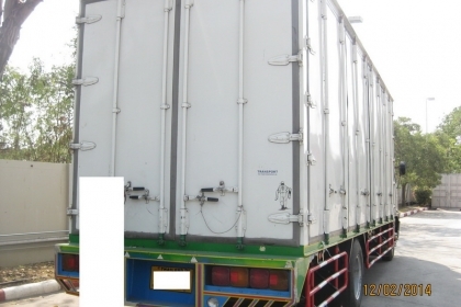 ขายตู้แห้ง 10 บาน 7.2 m ไม่มีเสากลาง ยกลงจาก 6 ล้อ 3H สภาพสวยกริ๊ป โทร 088-4501277