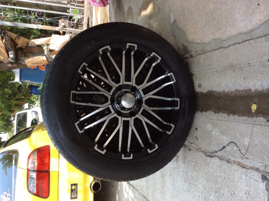 ขายล้อLenso ขอบ20 6รูกว้าง9 พร้อมยาง Toyo ดอกเต็มๆ ครับ ขายล้อLenso ขอบ20 6รูกว้าง9 พร้อมยาง Toyo ดอกเต็มๆ ครับ