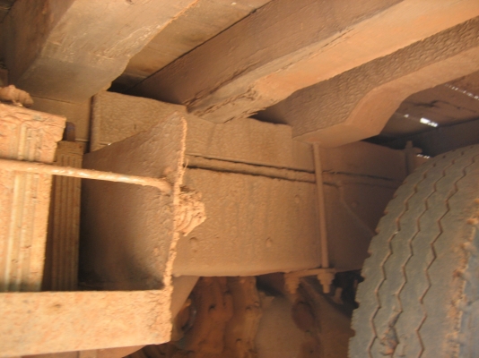 หัวยาว EH 700 /  168 แรง เกียร์กลาง   2 เพลา เบรคทิฟฟี่ 340,000 บาท