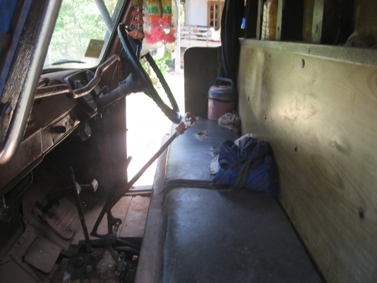 หัวยาว EH 700 /  168 แรง เกียร์กลาง   2 เพลา เบรคทิฟฟี่ 340,000 บาท