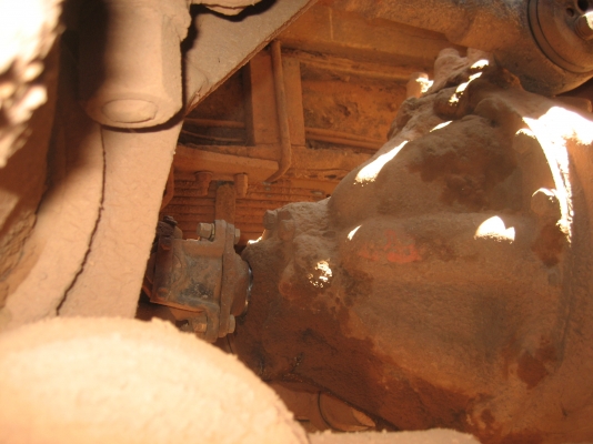 หัวยาว EH 700 /  168 แรง เกียร์กลาง   2 เพลา เบรคทิฟฟี่ 340,000 บาท