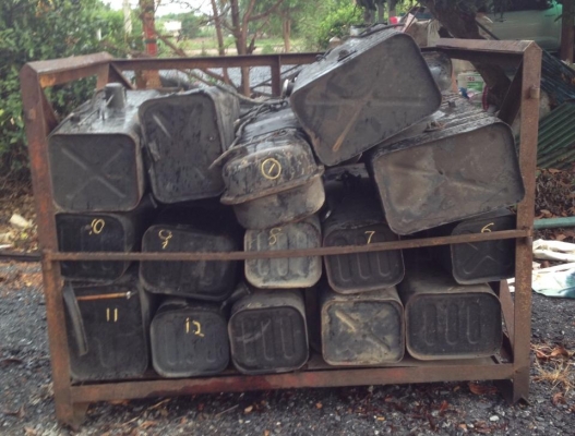 ถังบรรจุน้ำมันเชื้อเพลิง เก่าญี่ปุ่น สภาพพร้อมใช้งาน