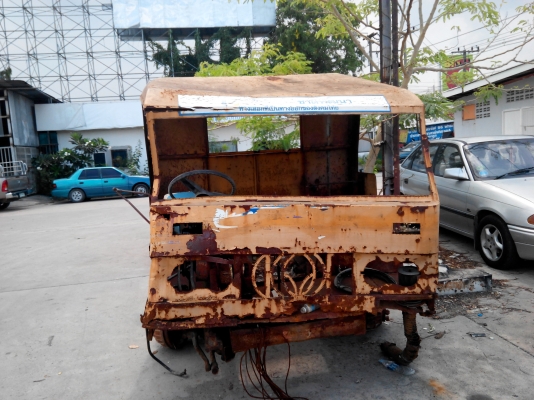 ตัวถัง และ แชท ซี 6 ล้อ ครับ ตามรูปด้านในเลย