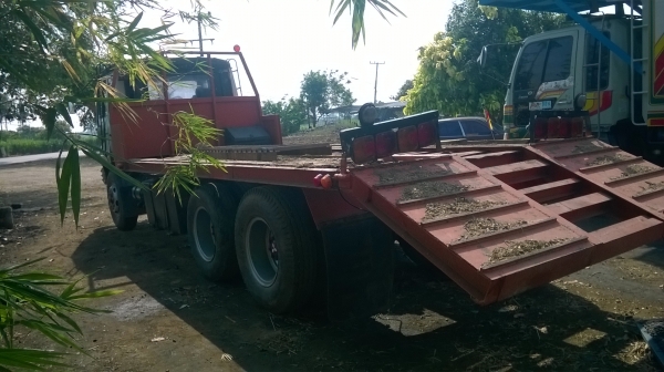 ขาย 10 ล้อ มิซซู 6 เกียร์เครื่อง 6 D 16 สแหลกเฉียง หางปลา ขึ้นแมคโค 200 ได้ หางต่อใหม่ ป้ายเหลือง ทะเบียน 2557