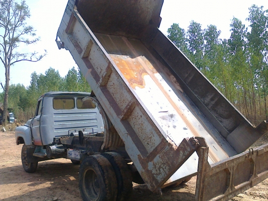 ISUZU หกล้อ หัวยาว ดั้ม ตามสภาพ สนใจสอบถามรายละเอียดได้ที่ 084-9160227 090-3434058