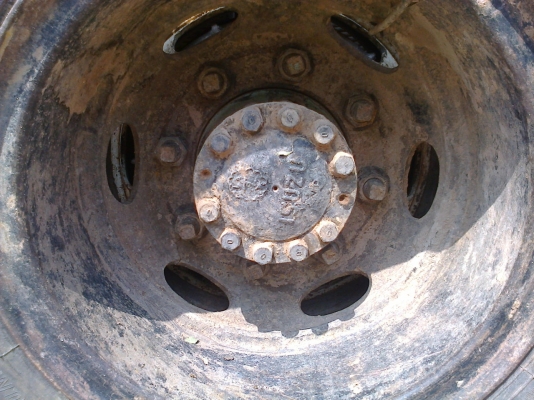 ISUZU หกล้อ หัวยาว ดั้ม ตามสภาพ สนใจสอบถามรายละเอียดได้ที่ 084-9160227 090-3434058