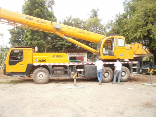 รถเครน ขนาด 25 ตัน