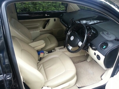 โฟค ปี01 เครื่อง2.0 รถบ้าน สีดำ ออโต้ รถออกยนตกิจ