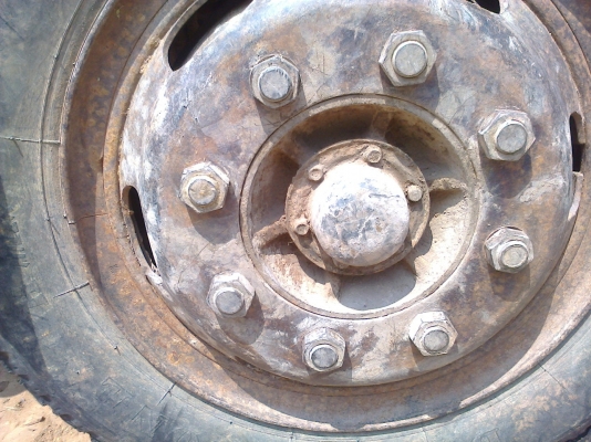 รถหกล้อ ISUZU หัวยาว ดั้ม สภาพพร้อมใช้งาน สนใจสอบถามรายละเอียดได้ ที่ โทร 084