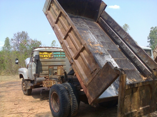 รถหกล้อ ISUZU หัวยาว ดั้ม สภาพพร้อมใช้งาน สนใจสอบถามรายละเอียดได้ ที่ โทร 084