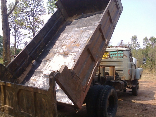 รถหกล้อ ISUZU หัวยาว ดั้ม สภาพพร้อมใช้งาน สนใจสอบถามรายละเอียดได้ ที่ โทร 084