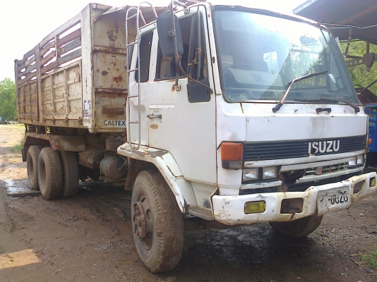 ISUZU ROCKY 210 F X Z 13 สิบล้อดั๊มฟ์ สอบถามรายละเอียดได้ที่ 084-9160227 090-3494058