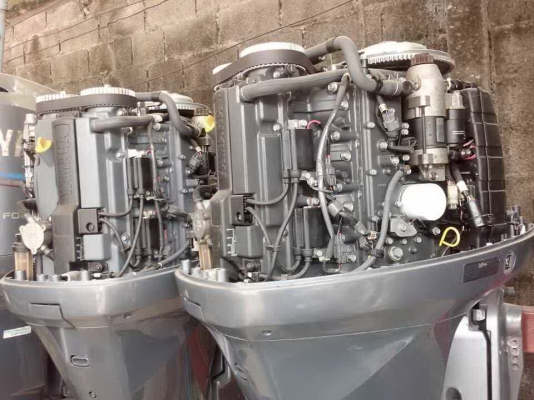 เครื่องยนต์เรือมือสอง