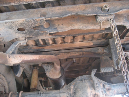 นิสัน TD  2700  ปี 40     120000  บาท