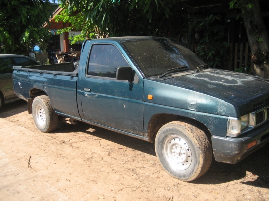 นิสัน TD  2700  ปี 40     120000  บาท