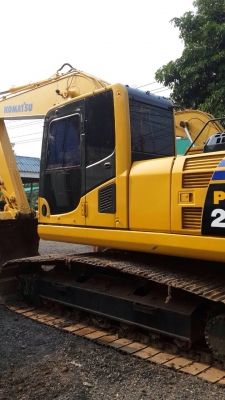 ขายรถแบ็คโฮ KOMATSU PC 200-8 ซีเรียล 80,xxx ไมล์ชั่วโมง 13,xxx ปี 2006 ขายรถแบ็คโฮ KOMATSU PC 200-8 ซีเรียล 80,xxx ไมล์ชั่วโมง 13,xxx ปี 2006