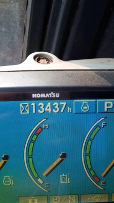 ขายรถแบ็คโฮ KOMATSU PC 200-8 ซีเรียล 80,xxx ไมล์ชั่วโมง 13,xxx ปี 2006