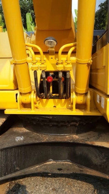 ขายรถแบ็คโฮ KOMATSU PC 200-8 ซีเรียล 80,xxx ไมล์ชั่วโมง 13,xxx ปี 2006 ขายรถแบ็คโฮ KOMATSU PC 200-8 ซีเรียล 80,xxx ไมล์ชั่วโมง 13,xxx ปี 2006