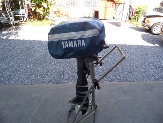 เครื่องเรือYAMAHA  6 แรง 2 จังหวะ สภาพเก่าเก็บญี่ปุ่น