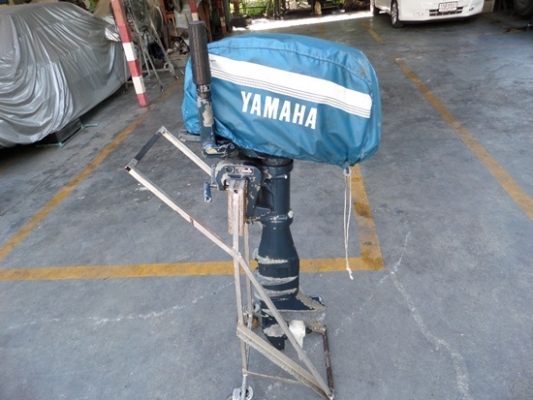 เครื่องเรือYAMAHA  6 แรง 2 จังหวะ สภาพเก่าเก็บญี่ปุ่น
