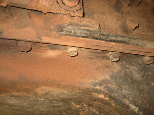 หัวยาว 6BD1  165 แรง  สโลกลาง  2 เพลา ทะเบียนเต็ม 305,000 บาท