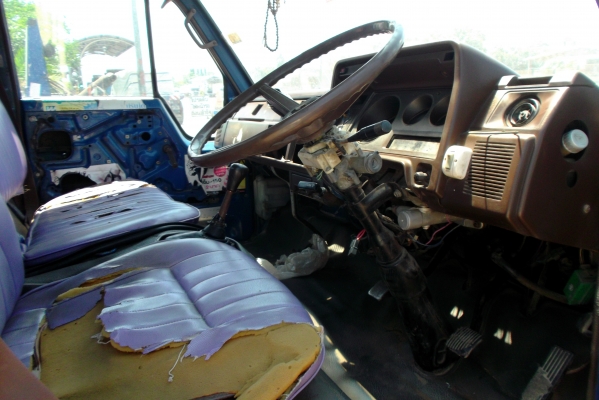 ขายด่วนรถ6ล้อTOYOTAเครือง115แรงม้า3ใบปัตปี31