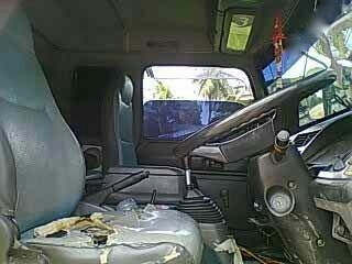 รถอีซูซุ 10 ล้อดั้ม 270 แรงม้า. ปี 48  ( ขายแม่ , ลูก )  สนใจติดต่อ 081 - 6079515