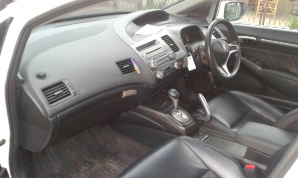 ขาย Honda civic 2008 สีขาว ตัว TOP พร้อมใช้งาน แม็ค 17 นิ้ว ขาย Honda civic 2008 สีขาว ตัว TOP พร้อมใช้งาน แม็ค 17 นิ้ว